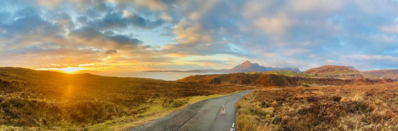 Tigh Mairi At Mary'S Thatched Cottages Elgol Luaran gambar